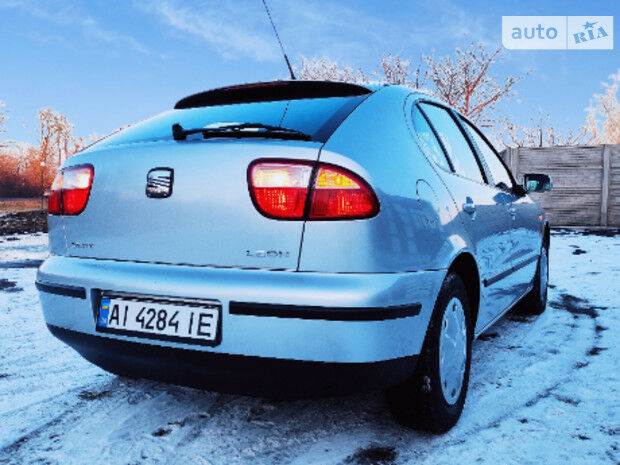 SEAT Leon 2001 года