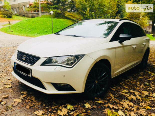 SEAT Leon 2015 года