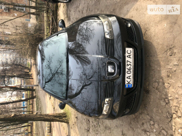 SEAT Leon 2004 года