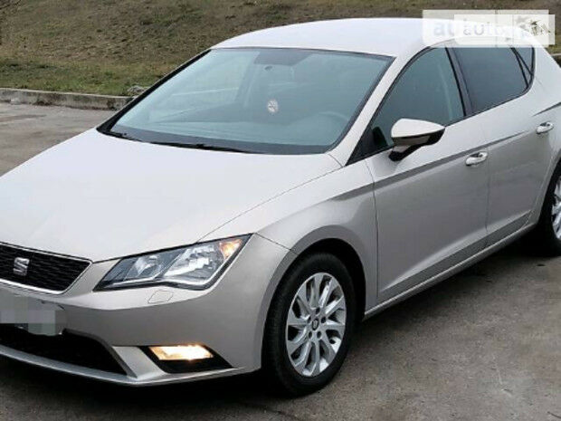 Сеат Леон 2013 року SEAT Leon 2013 року
