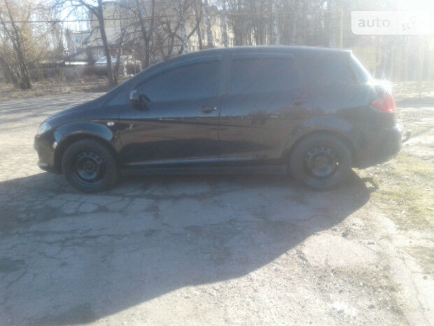 Сеат Толедо 2008 года SEAT Toledo 2008 года