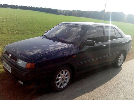 Сеат Толедо 1992 року SEAT Toledo 1992 року