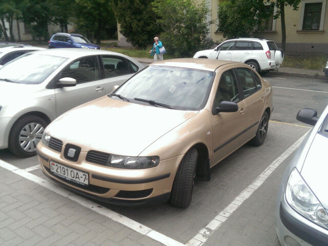 SEAT Toledo 2000 року