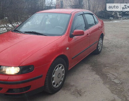 Фото на отзыв с оценкой 4.6 о SEAT Toledo 2002 году выпуска от автора "Алексей" с текстом: Очень доволен этим Авто, хороший выворот руля, хороший обзор с шикарной агрономией, при 105 л.с. ...