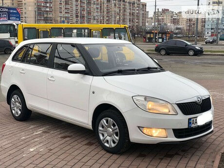 Skoda Fabia Combi 2013 года