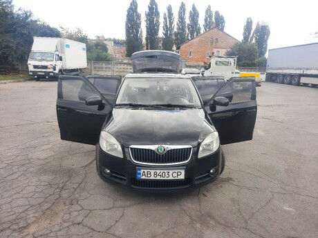 Шкода Фабия 2008 року Skoda Fabia 2008 року