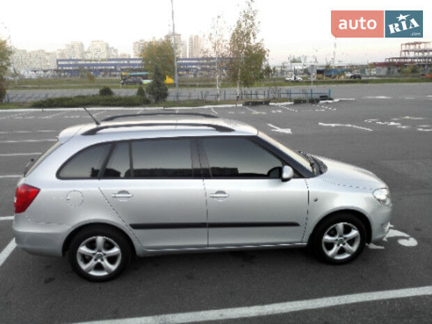 Skoda Fabia 2011 року