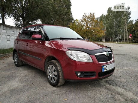 Шкода Фабия 2007 года Skoda Fabia 2007 года