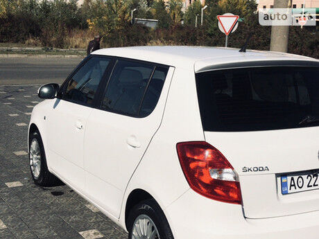 Skoda Fabia 2011 року