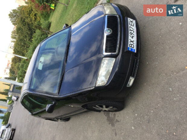 Шкода Фабия 2001 року Skoda Fabia 2001 року