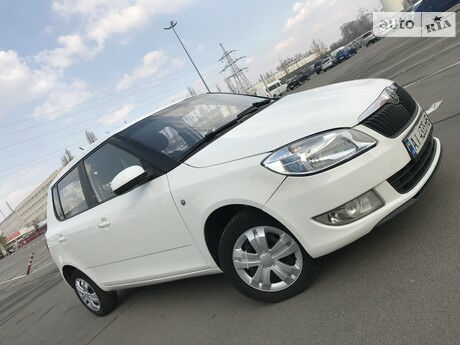 Skoda Fabia 2012 года