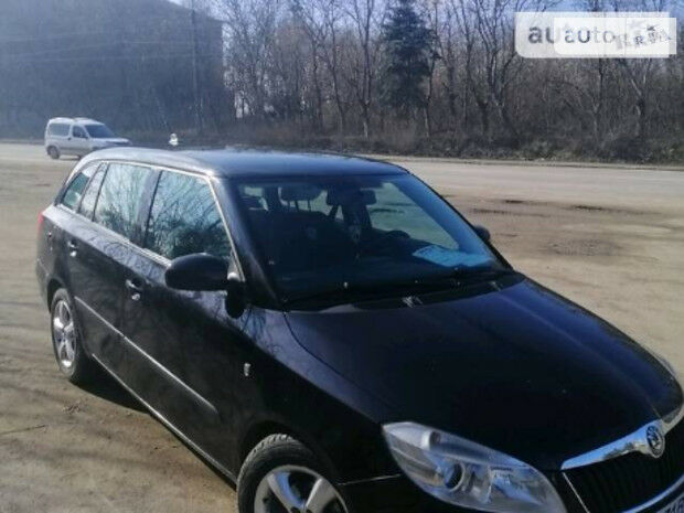 Skoda Fabia 2010 года