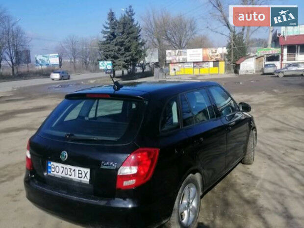 Skoda Fabia 2010 года