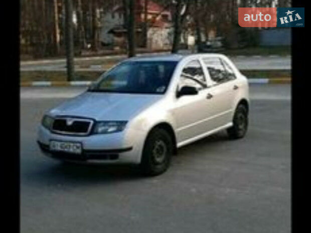 Шкода Фабия 2005 года Skoda Fabia 2005 года
