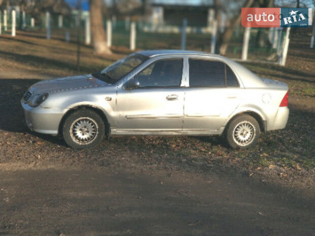 Шкода Фабия 2011 року Skoda Fabia 2011 року