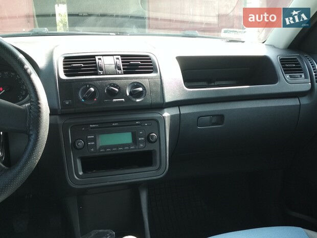 Skoda Fabia 2012 года