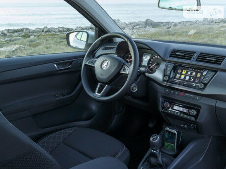 Шкода Фабия 2007 года Skoda Fabia 2007 года