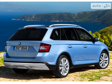 Шкода Фабия 2006 года Skoda Fabia 2006 года