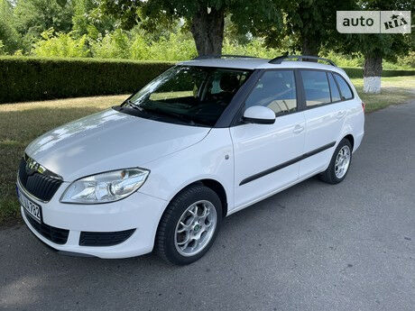 Skoda Fabia 2011 года