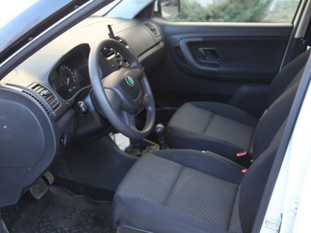 Skoda Fabia 2012 года