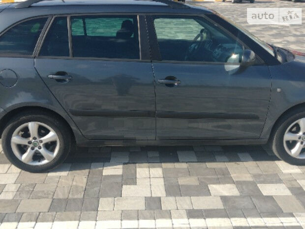 Skoda Fabia 2012 года