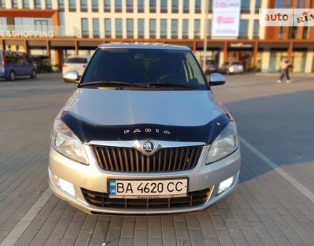 Фото на отзыв с оценкой 4.4 о Skoda Fabia 2014 году выпуска от автора "Микола" с текстом: Фабія 2014року. 1.2бензин.Чудовий автомобіль за весь час наїздилиблизько 100тис. Брали з салону в...