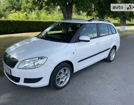 Skoda Fabia 2011 року