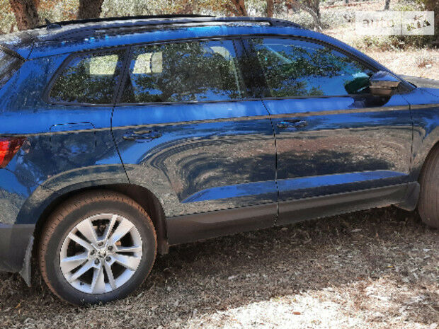 Шкода Karoq 2021 года Skoda Karoq 2021 года