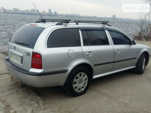 Skoda Octavia Tour Combi 2008 года