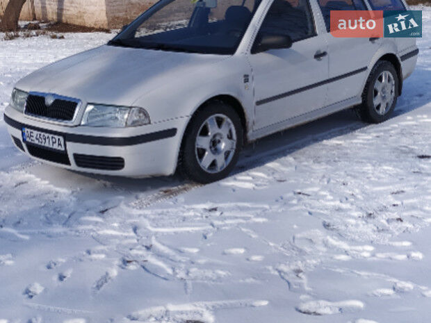 Skoda Octavia Tour 2003 року