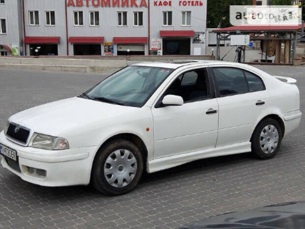 Skoda Octavia Tour 2000 року