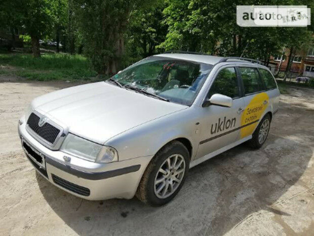 Skoda Octavia Tour 2001 года