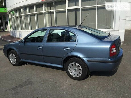 Шкода Октавия Тур 2008 года Skoda Octavia Tour 2008 года