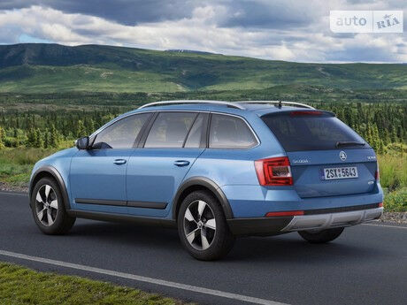 Шкода Октавия Тур 2006 года Skoda Octavia Tour 2006 года