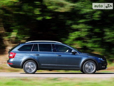 Шкода Октавия Тур 2007 года Skoda Octavia Tour 2007 года