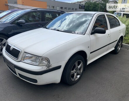 Skoda Octavia Tour 2001 року