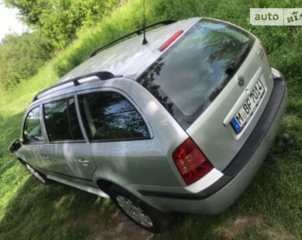 Skoda Octavia Tour 2009 года - Фото 1 авто