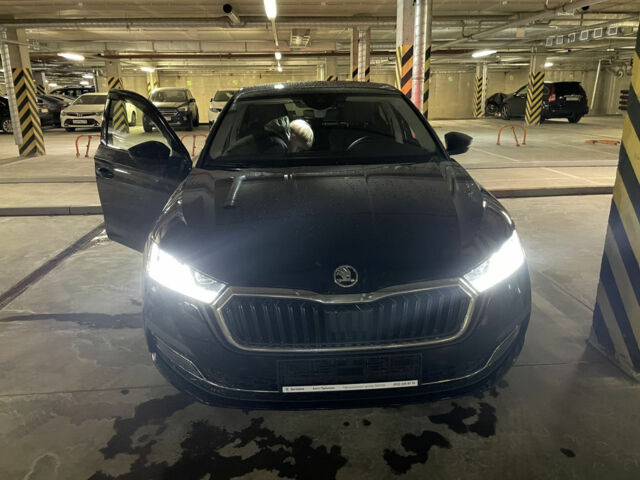 Skoda Octavia 2021 года