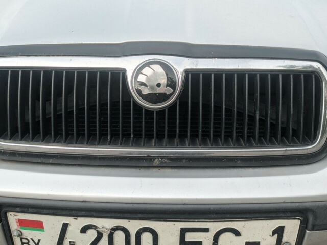 Шкода Октавия 2003 года Skoda Octavia 2003 года