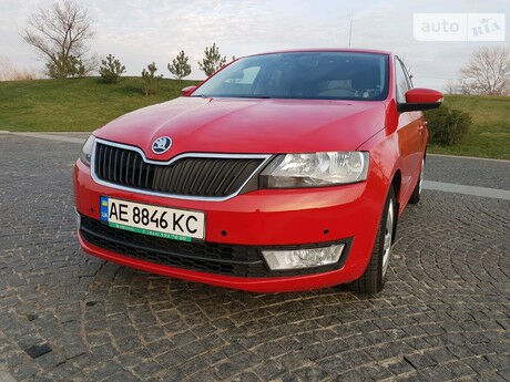 Шкода Рапид 2016 года Skoda Rapid 2016 года