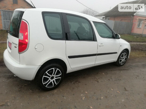 Skoda Roomster 2011 року