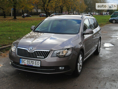 Skoda SuperB Combi 2013 года