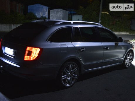 Skoda SuperB 2011 года