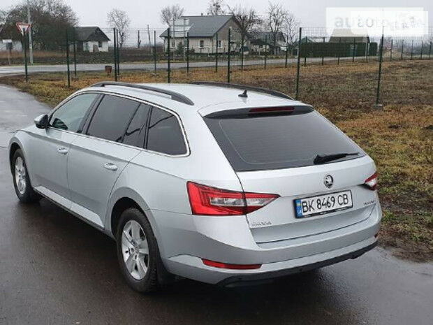 Skoda SuperB 2015 года