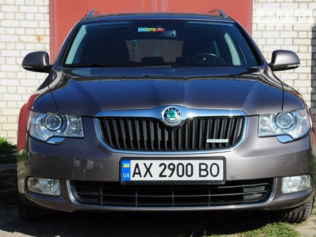 Skoda SuperB 2011 года