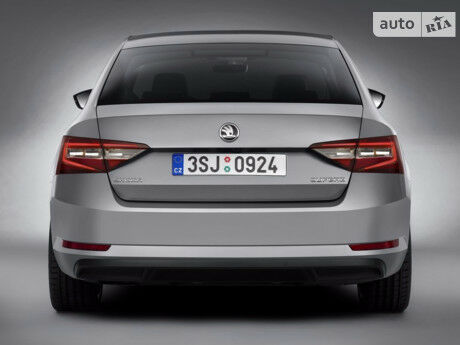 Шкода Суперб 2004 року Skoda SuperB 2004 року