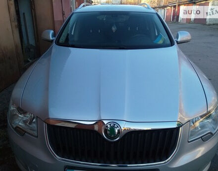 Skoda SuperB 2011 года