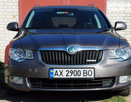 Skoda SuperB 2011 года