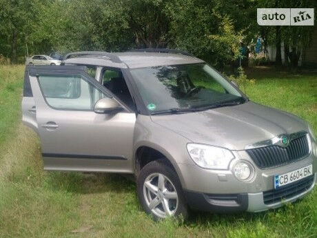Шкода Ети 2011 року Skoda Yeti 2011 року