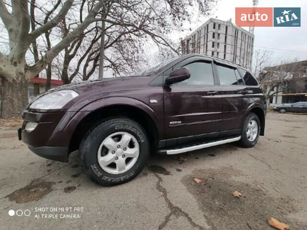 SsangYong Kyron 2010 года